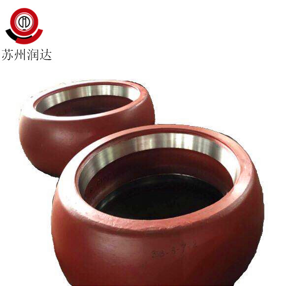 高鉻鑄鐵耐磨輥套生產(chǎn)的難點(diǎn)是什么？